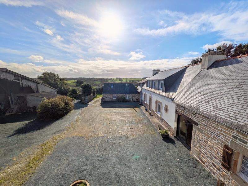 Maison ancienne - 362 m² - 14 pièces