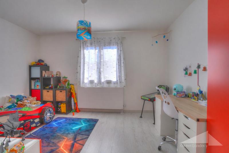 Maison - 121 m² - 5 pièces