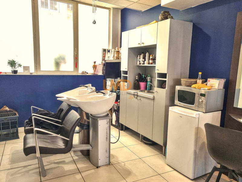 Fonds de commerce - Bureau - 67 m²