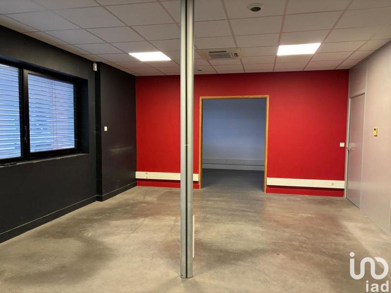 Local commercial - 3 000 m²