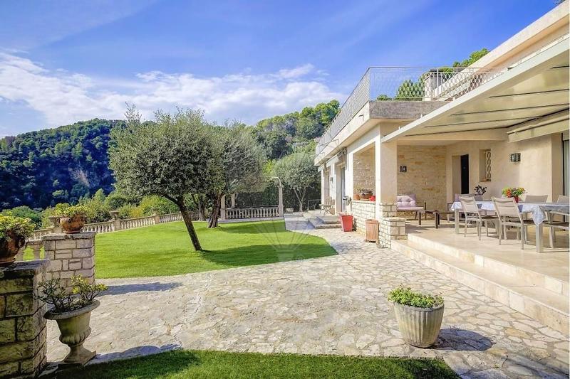 Villa - 193 m² - 5 pièces