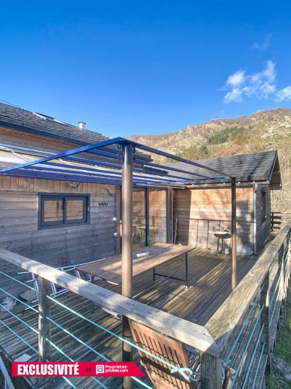 Maison - 90 m² - 5 pièces