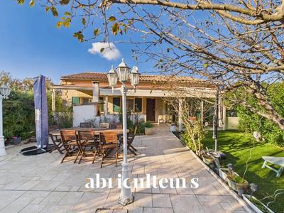 Maison - 232 m² - 8 pièces