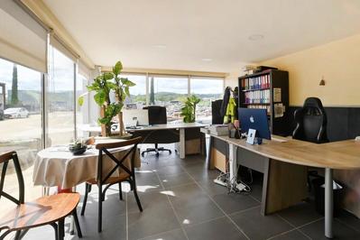 Maison - 520 m² - 8 pièces