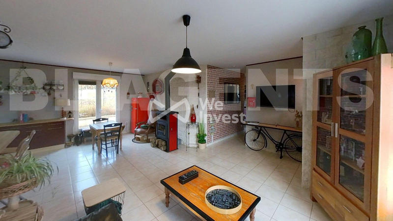 Maison - 99 m² - 6 pièces