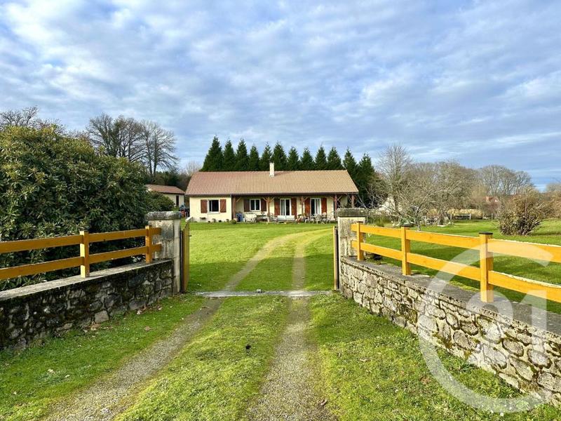 Pavillon - 102 m² - 5 pièces