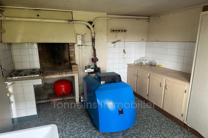 Maison - 3 370 m² - 5 pièces