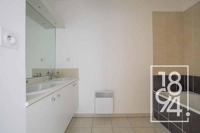 Appartement - 83 m² - 4 pièces