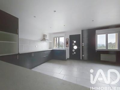 Maison - 111 m² - 5 pièces