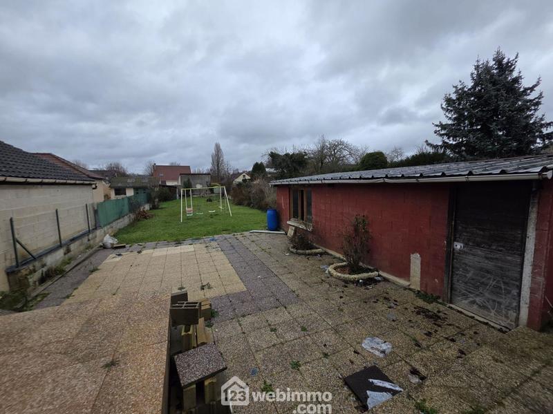 Maison - 95 m² - 5 pièces