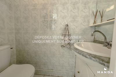 Chambre - 9 m² - 5 pièces