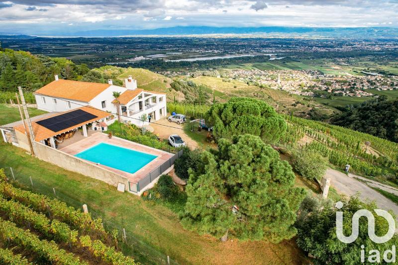 Maison - 220 m² - 9 pièces