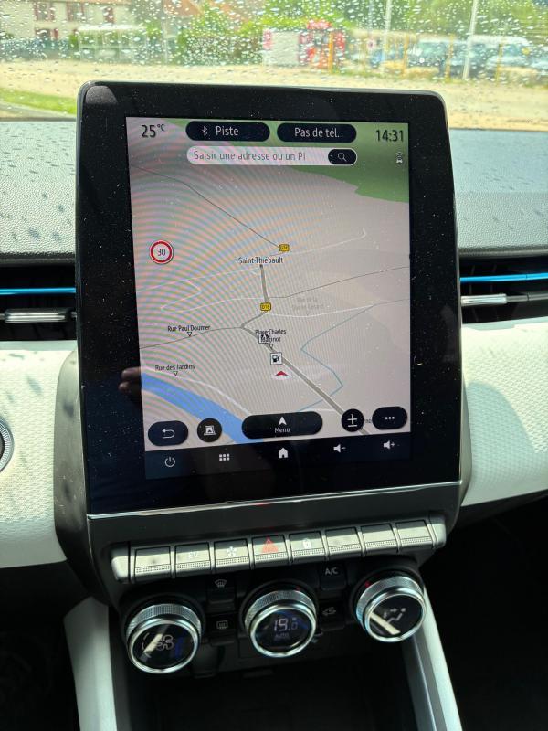 Renault Clio V 1.6 E-Tech Hybrid First