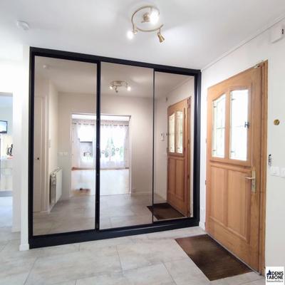 Maison traditionnelle - 114 m² - 5 pièces