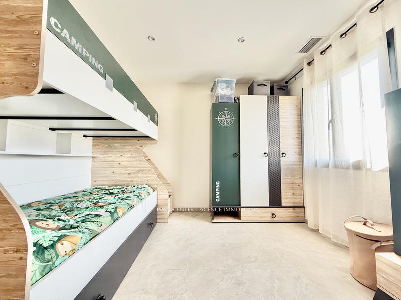 Villa - 145 m² - 6 pièces