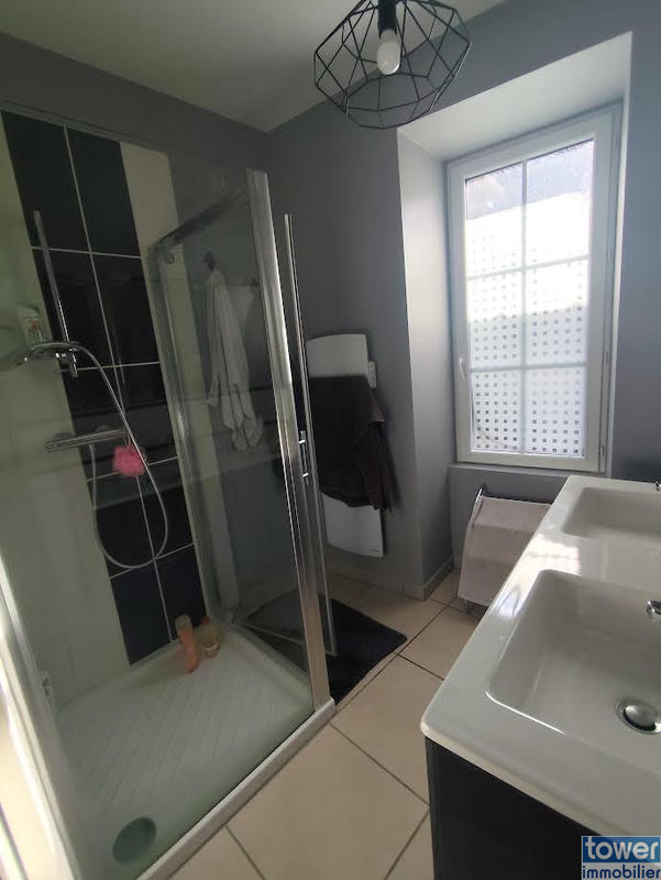 Maison - 158 m² - 7 pièces