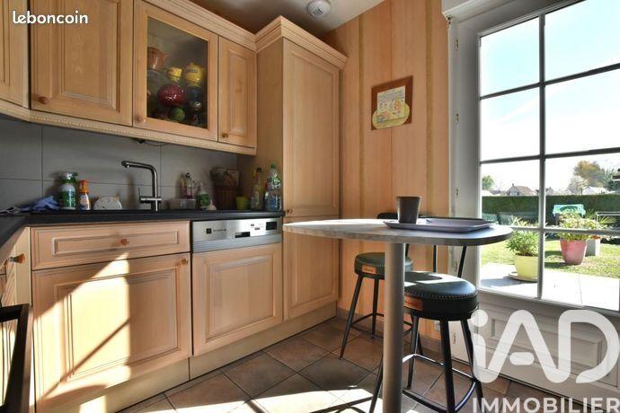 Maison - 96 m² - 5 pièces