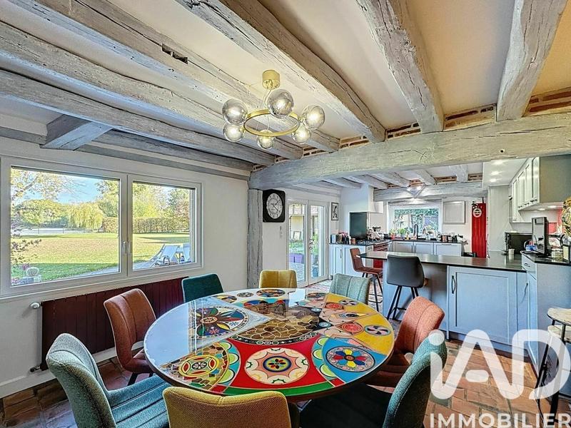 Maison - 870 m² - 24 pièces