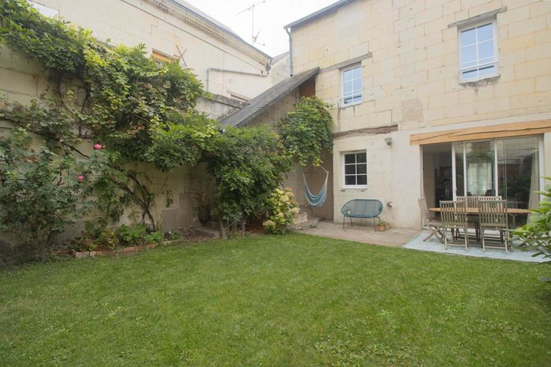 Maison - 235 m² - 10 pièces