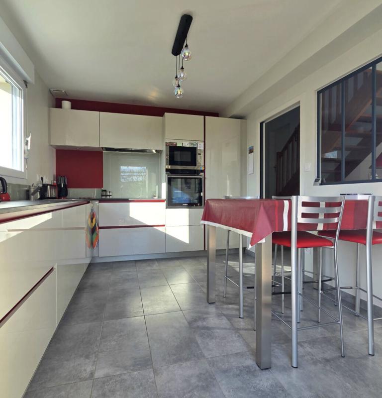 Maison - 174 m² - 8 pièces