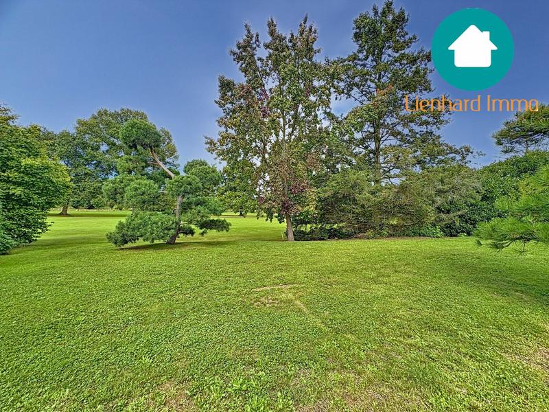 Villa - 300 m² - 7 pièces