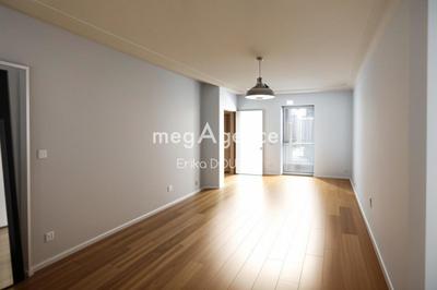 Maison - 178 m² - 7 pièces