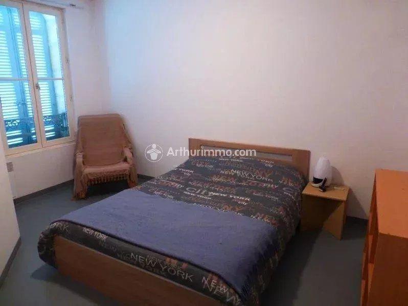 Immeuble - 203 m² - 8 pièces