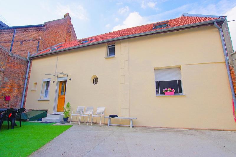 Maison - 97 m² - 3 pièces