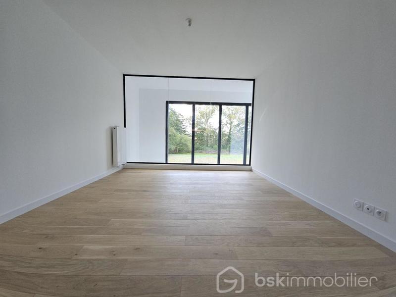 Maison - 280 m² - 8 pièces