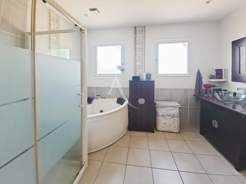 Maison - 142 m² - 5 pièces