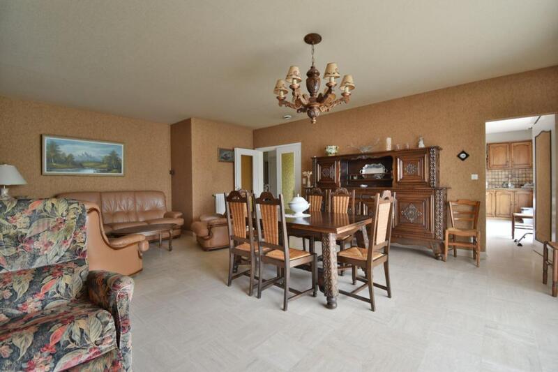 Maison - 140 m² - 6 pièces