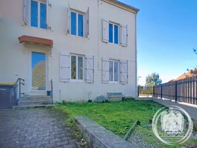 Maison - 198 m² - 8 pièces