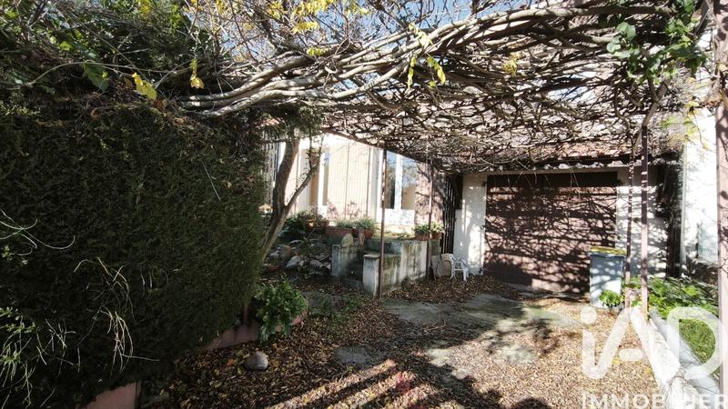 Maison - 106 m² - 5 pièces