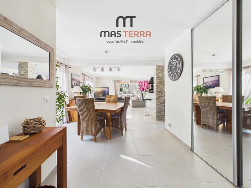 Maison - 183 m² - 7 pièces