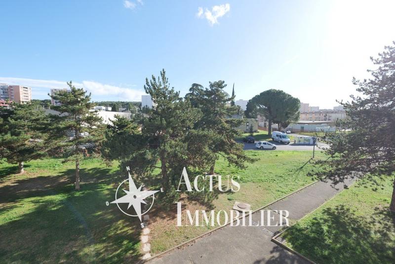 Appartement - 117 m² - 6 pièces