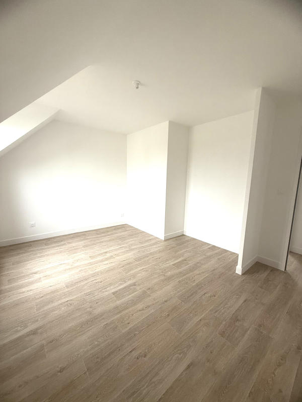 Maison - 94 m² - 4 pièces