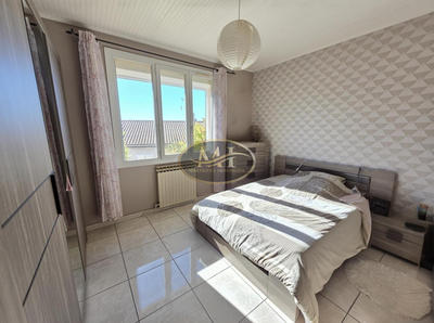 Maison - 120 m² - 4 pièces