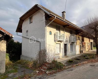 Corps de ferme - 93 m² - 4 pièces