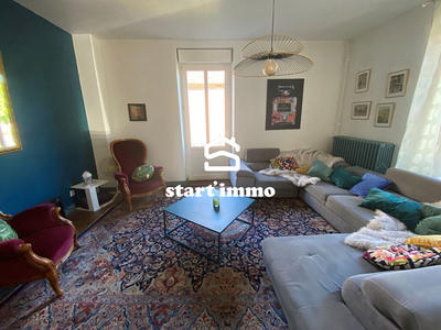 Maison - 331 m² - 11 pièces