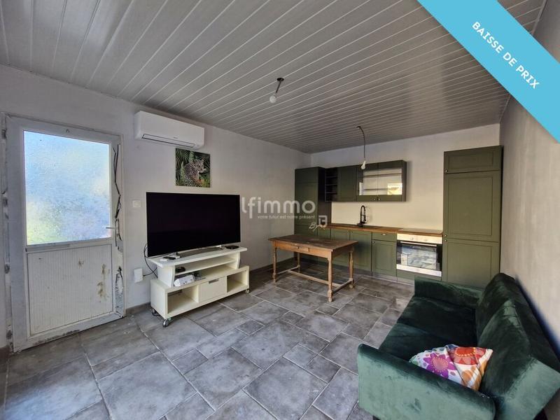 Maison - 280 m² - 10 pièces