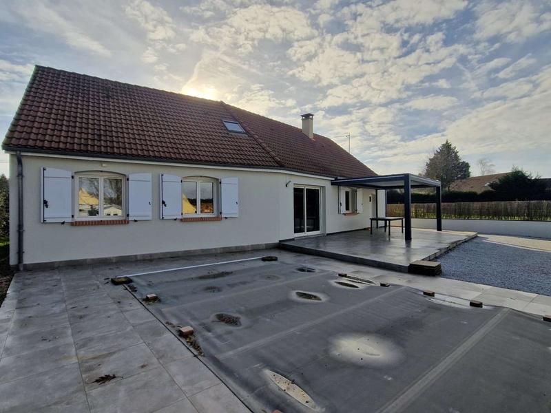 Maison - 158 m² - 8 pièces