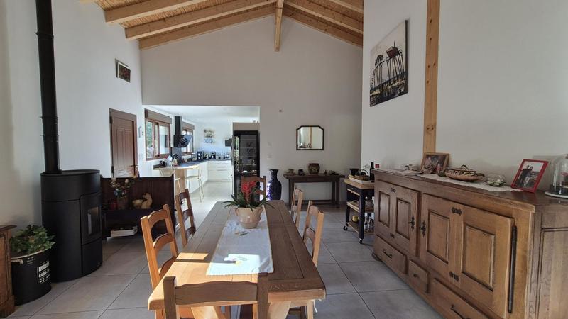 Maison - 187 m² - 6 pièces