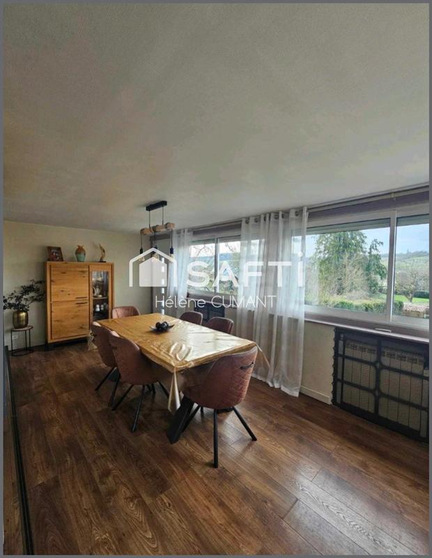 Maison - 238 m² - 10 pièces