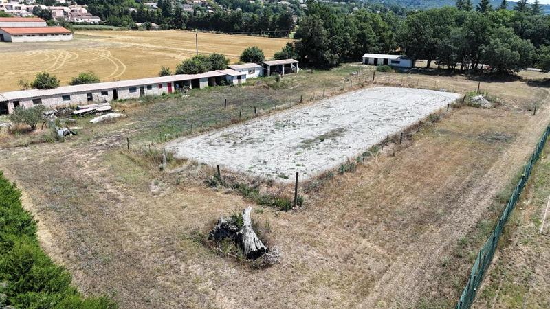 Loft - 167 m² - 4 pièces