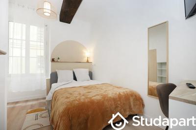 Chambre - 10 m² - 1 pièce