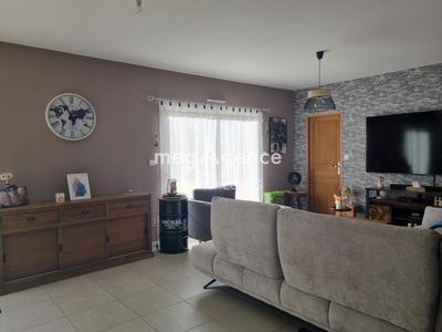 Maison - 225 m² - 8 pièces