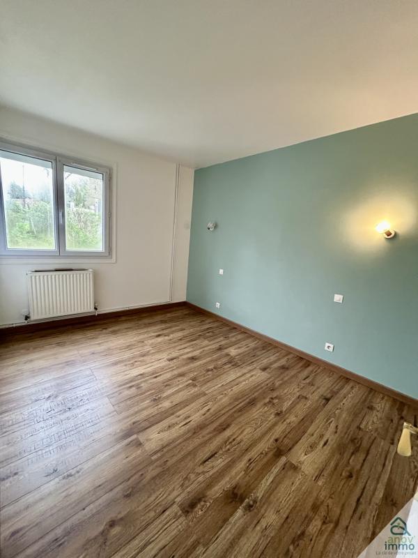 Maison - 94 m² - 4 pièces