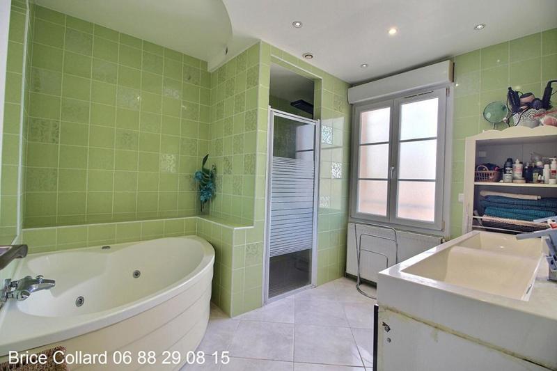 Maison - 175 m² - 7 pièces