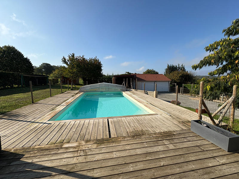 Maison - 84 m² - 5 pièces