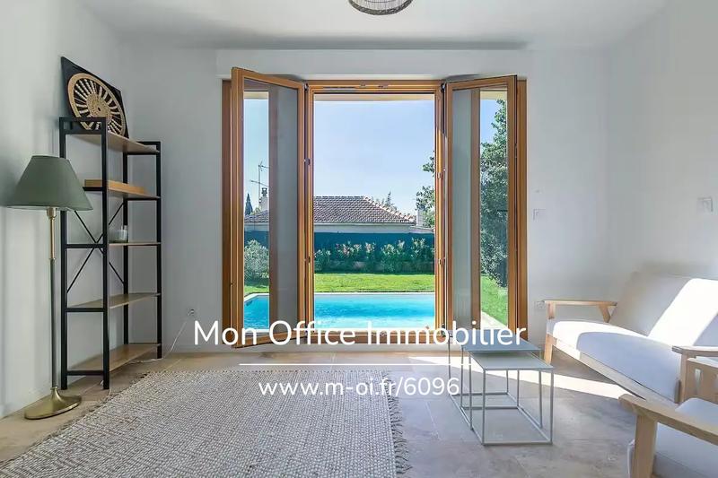 Villa - 180 m² - 7 pièces